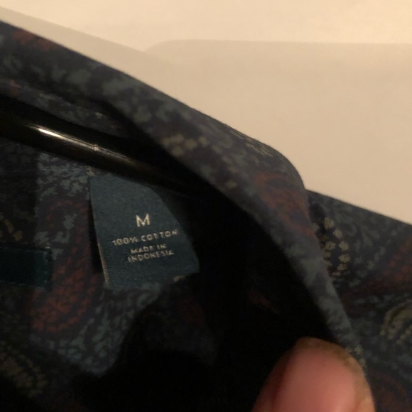 Bandanna dressy button up Perry Eli’s - Picture 4 of 4